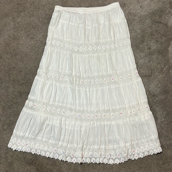 Vintage Dresses & Skirts - Vintage White Boho Tiered Layered Cotton Flounce Skirt Crochet Sequins Girlcore